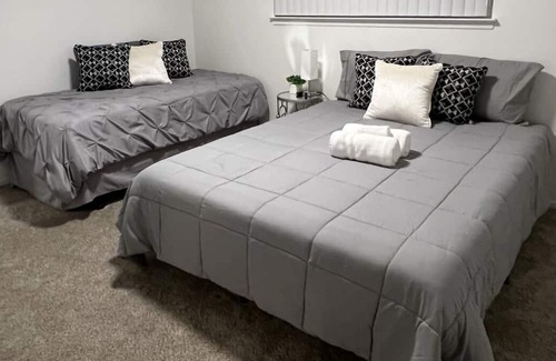 Stockton Casa | Lovely Charming Space