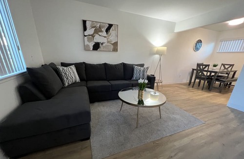 Stockton Casa | Lovely Charming Space