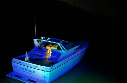 Henderson Alquiler De Eote | Looking for a unique lake travel experience? Look no further!