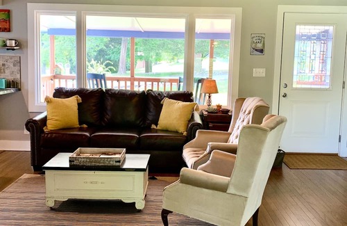 Princes Lakes Cabaña | Life IS Better at the Lake
