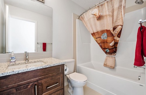 Cochrane Casa | Kid-Friendly 3BR Duplex: Explore Rockies, Cochrane Charm & Calgary