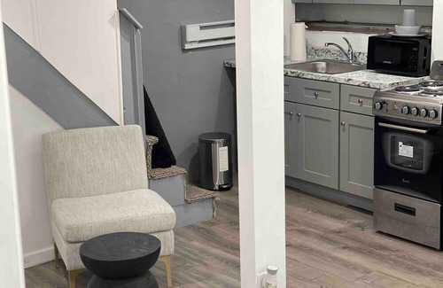 South Side Apartamento | Modern Studio in Mount Vernon, NY