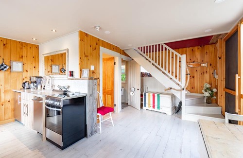 Selkirk Cabina | The Carriage House - your unique private getaway