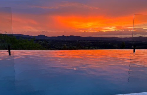Sarabah Casa | Luxurious Guest Retreat | Gold Coast | Brisbane | Sleeps 10