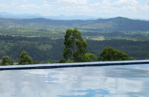 Sarabah Casa | Luxurious Guest Retreat | Gold Coast | Brisbane | Sleeps 10