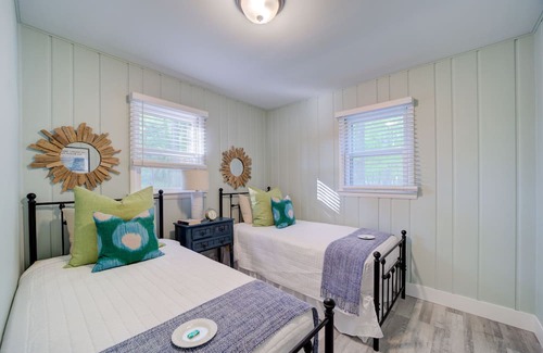 Muskegon Casa | Cottage Retreat Scenic Drive Resort 2