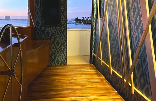 Downtown Miami Alquiler De Eote | Luxury 150 ppl Party Yacht