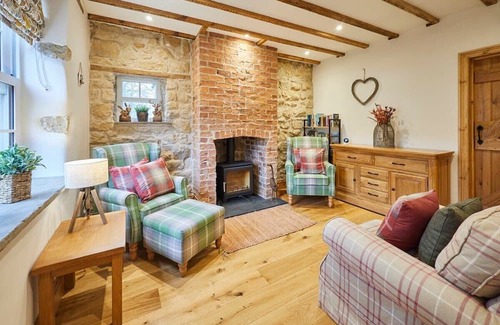 Pickering Casa | Host & Stay | Badger Cottage