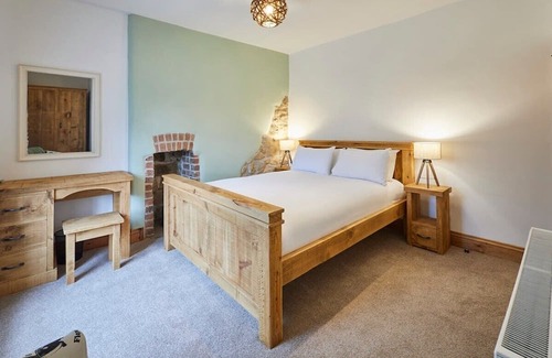 Pickering Casa | Host & Stay | Badger Cottage