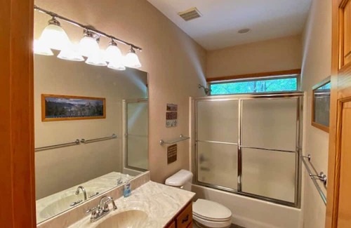 Tate Cabina | Cozy cabin on Amicalola Mountain with magnificent views!