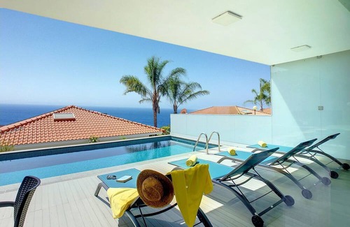 Arco da Calheta Casa | Arco Sun Villa by LovelyStay