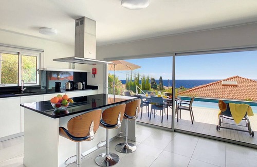Arco da Calheta Casa | Arco Sun Villa by LovelyStay