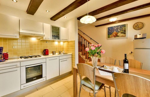Selce Casa | Beautiful villa for 4 guests with A/C, WIFI, TV, terrace and parking