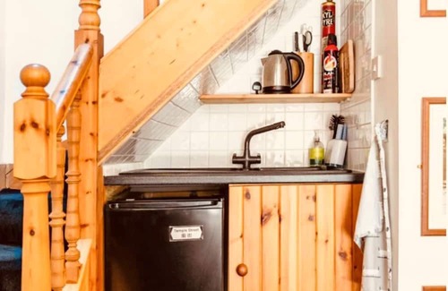 Central Aberdeen Cabaña | The Old Coal Shed, Quirky, Unique, Historic, Romantic, Cosy , By The Beach