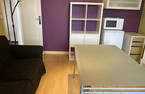 Vezin-le-Coquet Casa | Vrbo Property