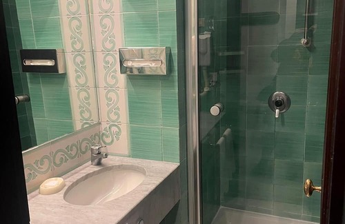 Chiesa Nuova Casa | Stanza Familiare in Hotel del Centro di Positano