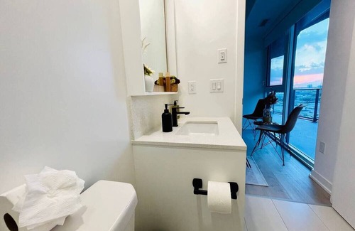 Wellington Place Apartamento | Waterfront Serene Heights