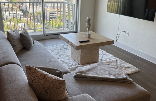 West End Condominio | 6th St Newest Luxury Condo ATX!