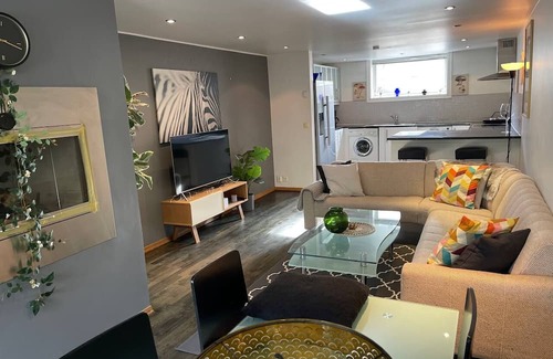 Ullern Apartamento | Discover a Unique and Stylish Fully Furnished Apartment in a Prime Location