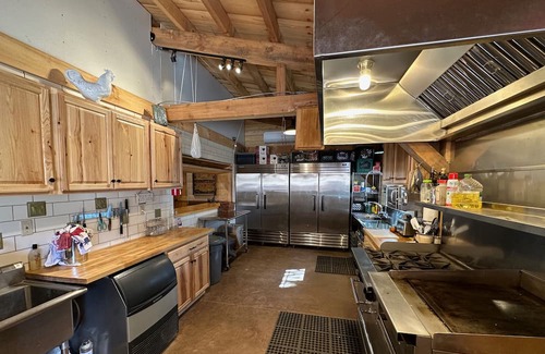 Coarsegold Casa | Modern Barn Retreat near Yosemite on a working cattle ranch. Pet Friendly.