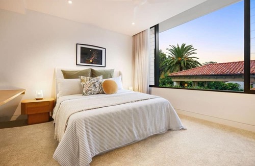 Sorrento Casa | Luxurious Masterpiece with Waterfront Elegance