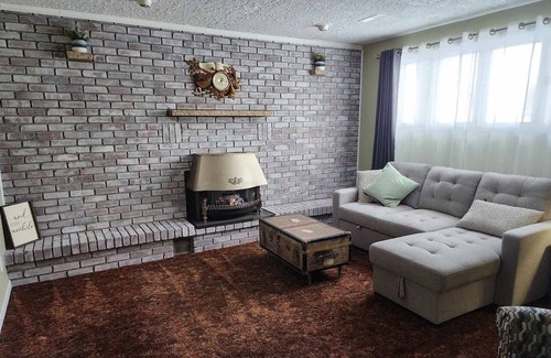 Tillsonburg Apartamento | Generational Delight!!