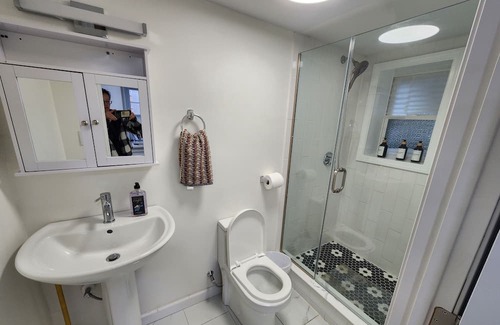 Mid-Cambridge Casa | Harvard Square Garden apartment w/ parking and laundry sleeps 4.