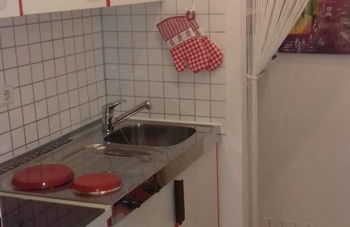 Langwasser Nordwest Apartamento | Studio Apartment 'Ferienwohnung Nahe Der Messe' with Balcony and Wi-Fi