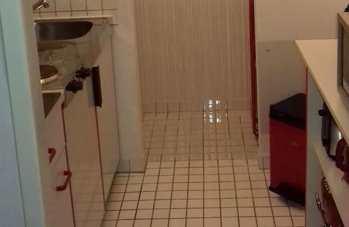 Langwasser Nordwest Apartamento | Studio Apartment 'Ferienwohnung Nahe Der Messe' with Balcony and Wi-Fi