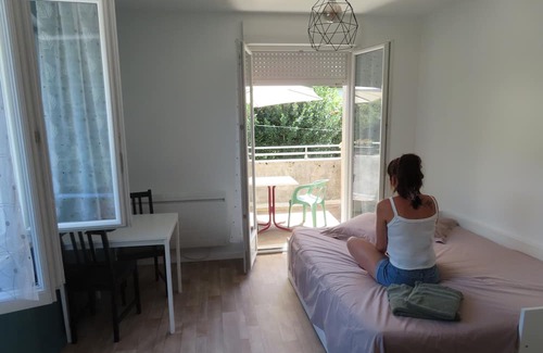 Perrigny Apartamento | Studio six