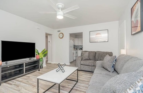 Northeast Virginia Beach Casa | Wake Forest Bungalow