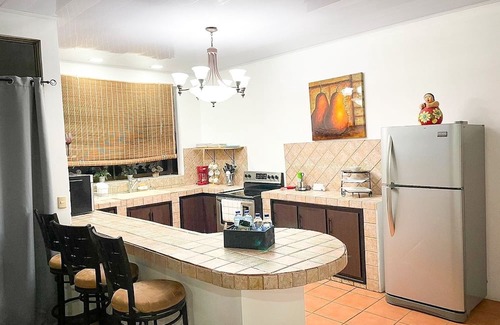 Desamparados Casa | La Choza - 15 min from SJO airport