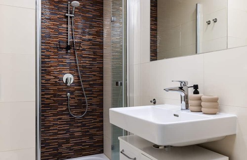 Petrska ctvrt Apartamento | Blue Vibe studio - Florenc - Sleeps 3