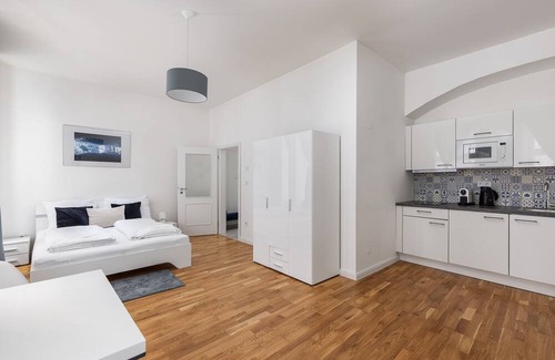 Petrska ctvrt Apartamento | Blue Vibe studio - Florenc - Sleeps 3