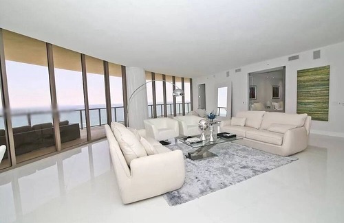 Surfside Apartamento | Oceanfront Luxury Penthouse Bal in Harbour - 3 Bedrooms