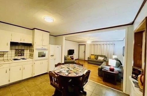 Batesville Casa | A Peaceful Getaway for your home away from home