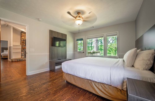 Buford Cabina | Lake Houses at Lanier Islands Resort