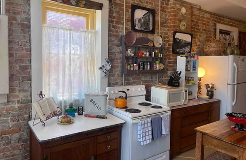 Leavenworth Apartamento | A Victorian Experience in an historical building.