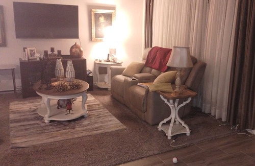 San Antonio Casa | Cozy 3bedroom 2and a half house with office space.