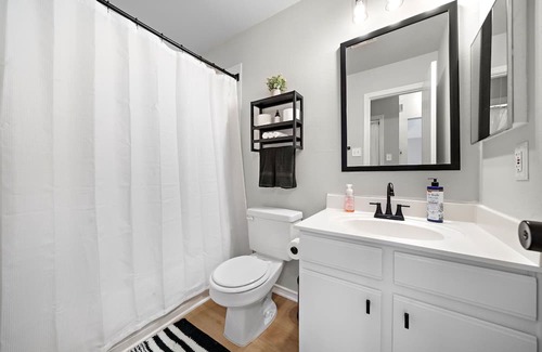 Tomball Casa | Tomball Modern Monthly Haven!