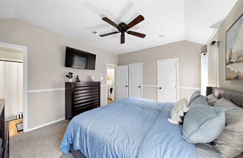 Tomball Casa | Tomball Modern Monthly Haven!