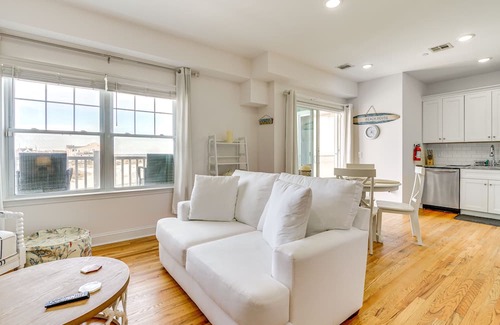 Seaside Heights Condominio | Seaside Heights Condo w/ Balcony & Beach Access!