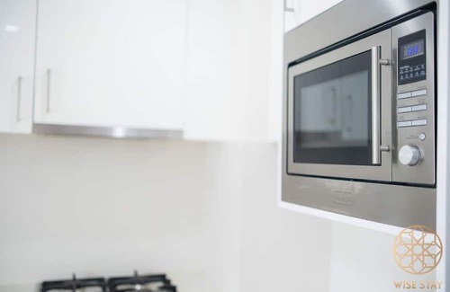 Burwood Apartamento | Steps to Train&Shopping with Pool for 6ppl Burwood