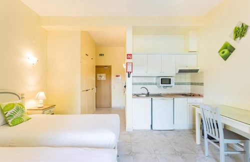 Figueiral Casa | Explore Algarve's Beaches! Kitchenette, 2 Swimming Pools, Close to Vale do Lobo!