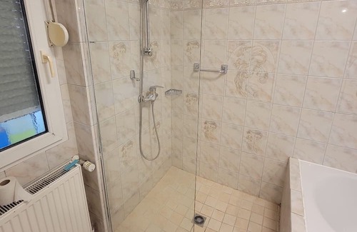 Rangsdorf Apartamento | Mehrbettzimmer für 4 Gäste mit 140m² in Rangsdorf