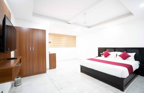 Devikolam Hotel | Collection O Cloudy Mist