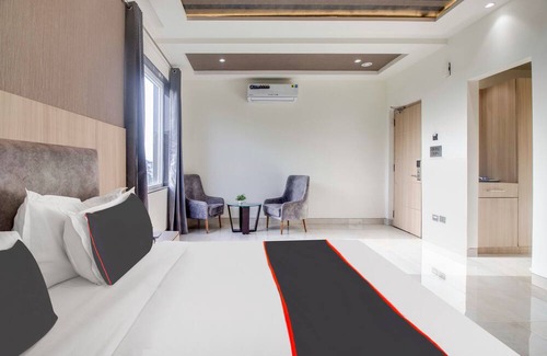 Bareilly Hotel | Collection O Hotel Amber Heights