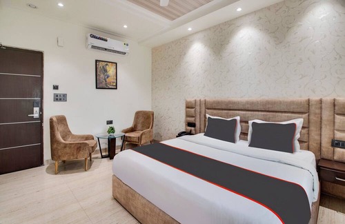 Bareilly Hotel | Collection O Hotel Amber Heights