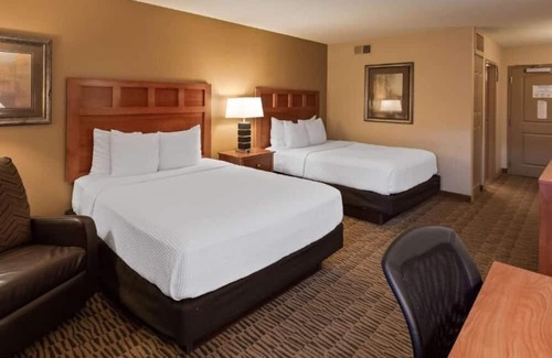 South Loop Casa | Ideal Family Getaway: Fun Water Park & Comfy Lodging Near Mall