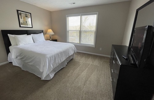 Hemingway Village Apartamento | Darling Dublin Furnished Apt!